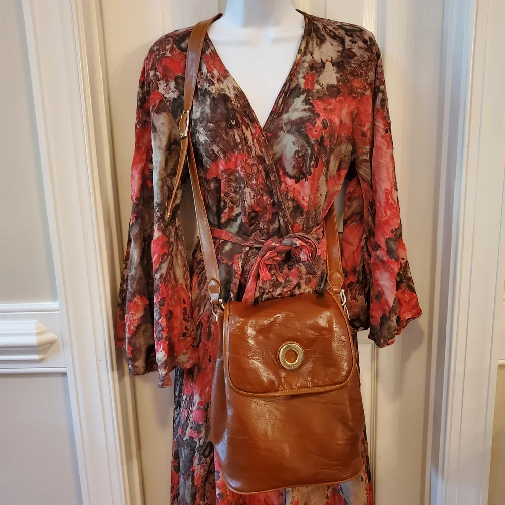 Vintage Capezio Cognac Bucket Crossbody Bag – Classic Gold Medallion
